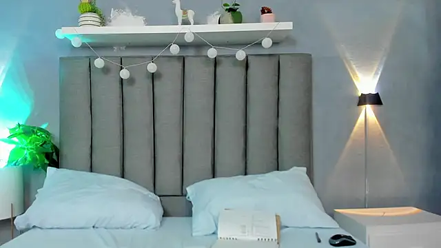 lia_violetta's cam snapshot