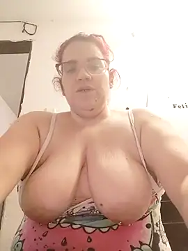 karlythoth@xh's cam snapshot