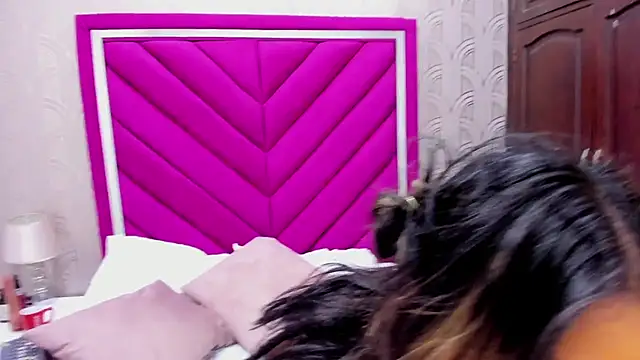 emma_cook_'s cam snapshot