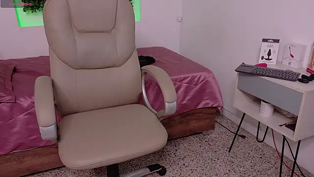 KaelSwitch's cam snapshot