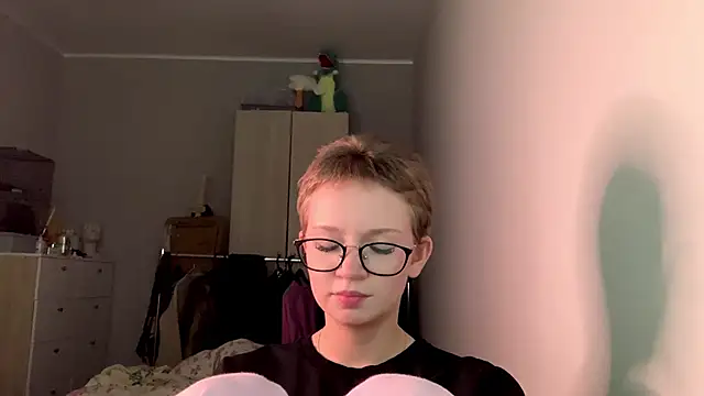 makeyousense's cam snapshot