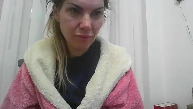 FeliciaKrige's cam snapshot