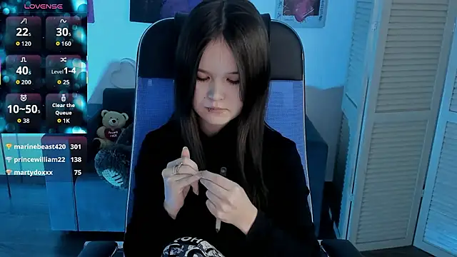 Elainebeness's cam snapshot