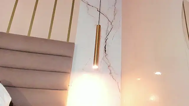 MelaniieRoux's cam snapshot