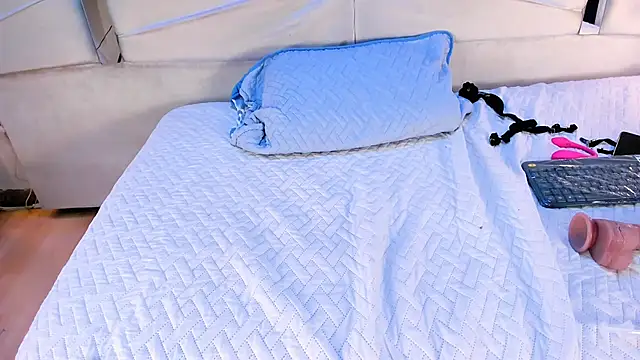 CatarinaMayer_'s cam snapshot