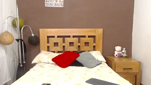 ValeSantoDomingo's cam snapshot