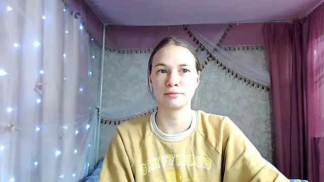 leila_bambi_'s cam snapshot