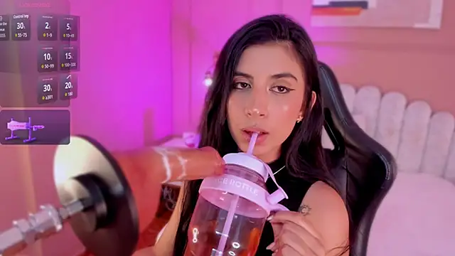 zia_cooper's cam snapshot