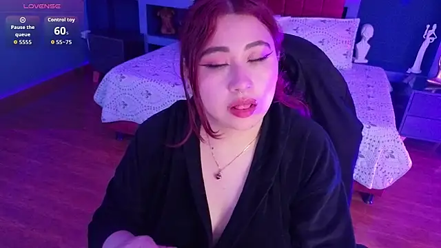 littlee_red's cam snapshot