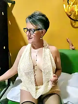 ilonna2025's cam snapshot