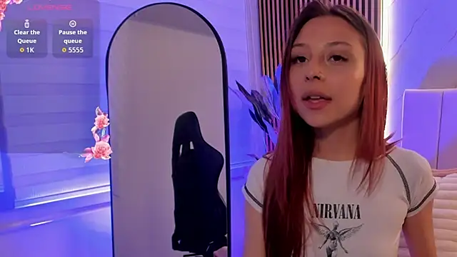 Nickie_reed_'s cam snapshot