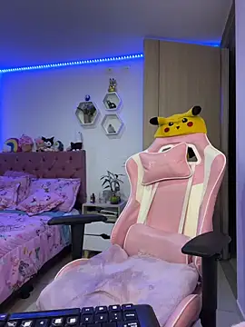 Luna_Paris_'s cam snapshot