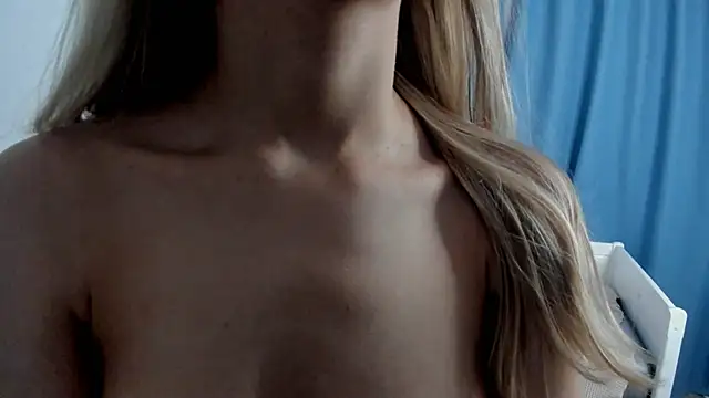 MauraBreuer's cam snapshot