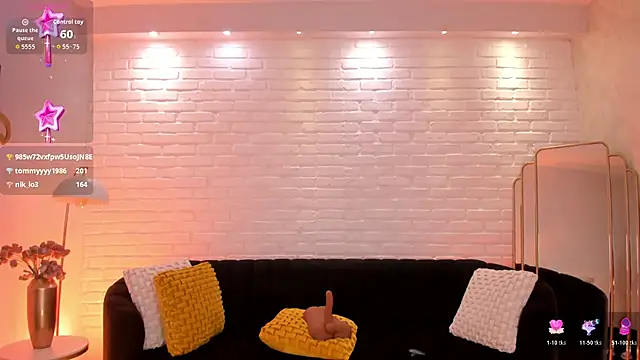 GiaFerrara's cam snapshot