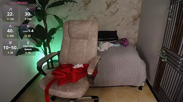 jennaa_milf_'s cam snapshot