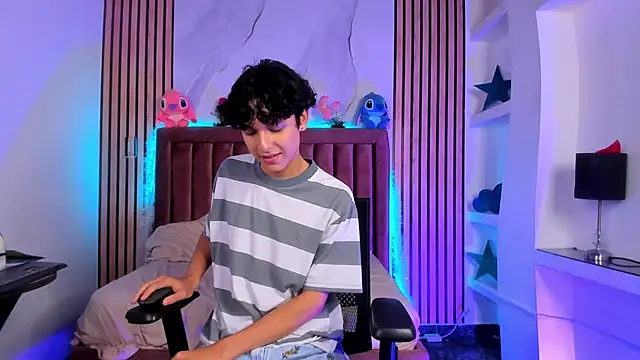 SthepanodiMonaco live sex cam