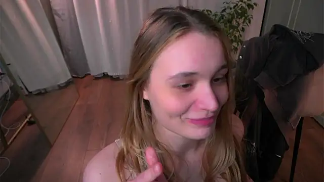 lisa_schiele's cam snapshot