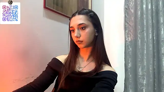 LinaMour's cam snapshot