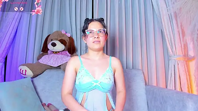 alejagarcia_'s cam snapshot