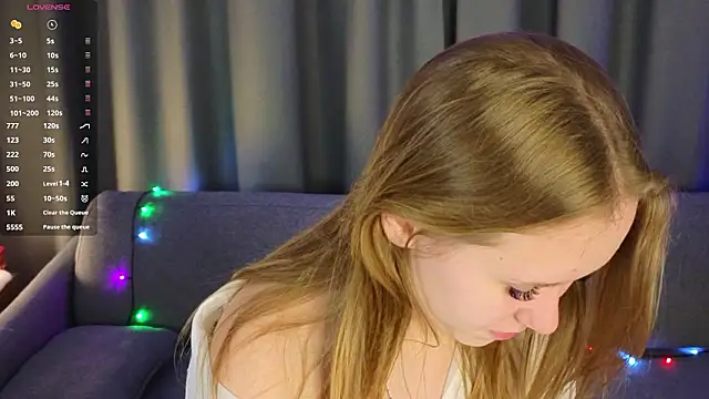 VoidElaris's cam snapshot