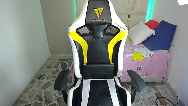 Little_bubu's cam snapshot