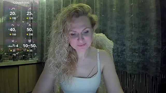 LanaLight_x's cam snapshot