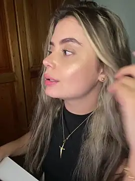 Miss_valeriaa live sex cam