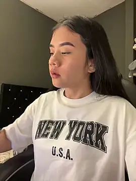 alhaana_'s cam snapshot