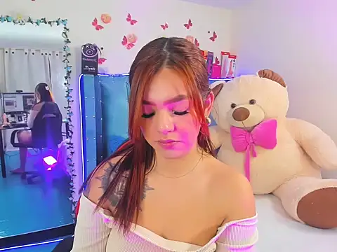 Aurora_sky9's cam snapshot