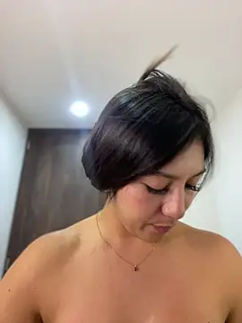 MiaJones21's cam snapshot