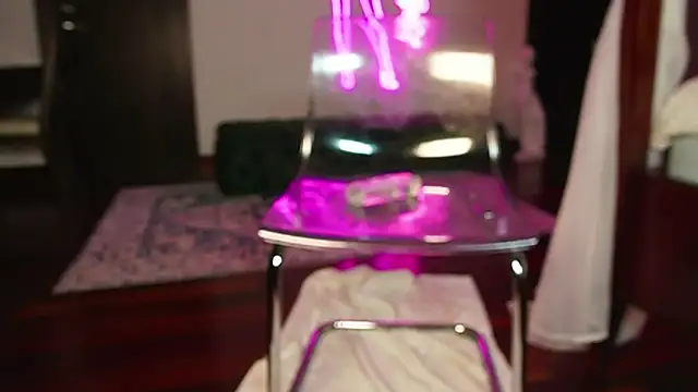 Katyerave live sex cam