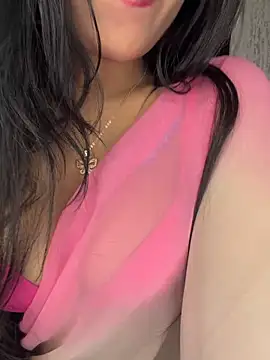 KARISHMA-STRIP's cam snapshot