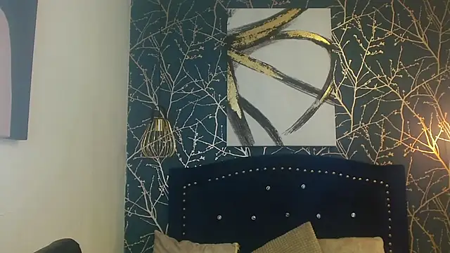 carolineeh_'s cam snapshot