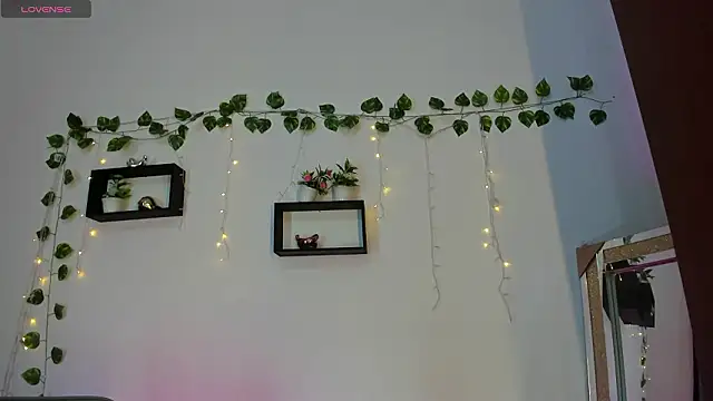 Gia_Nahomi's cam snapshot