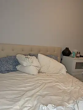 DaisyBlake's cam snapshot