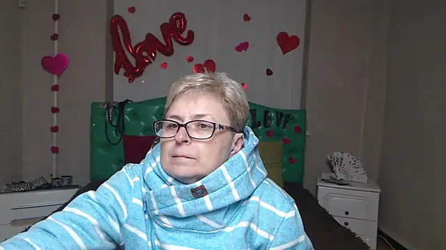 EmiliaGree's cam snapshot