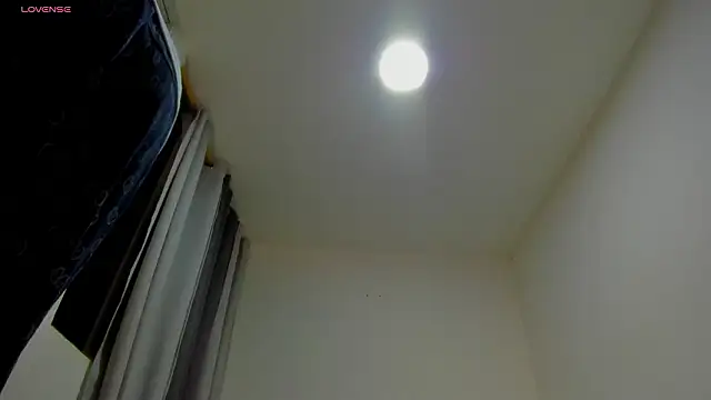 ronnie_7777 live sex cam