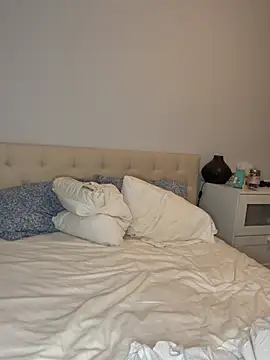 DaisyBlake's cam snapshot