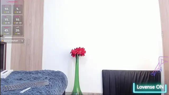 miaroberts69's cam snapshot