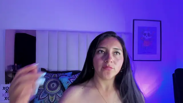 Mara_Wolf01's cam snapshot