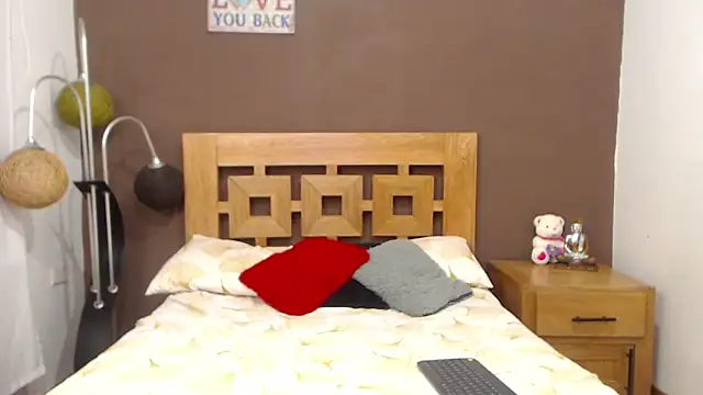 ValeSantoDomingo's cam snapshot