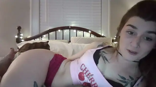 tattedsweets01's cam snapshot