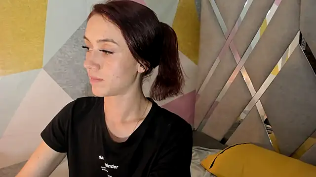 Amy_Kobold3's cam snapshot