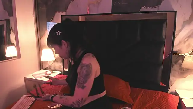 SusanVilla's cam snapshot