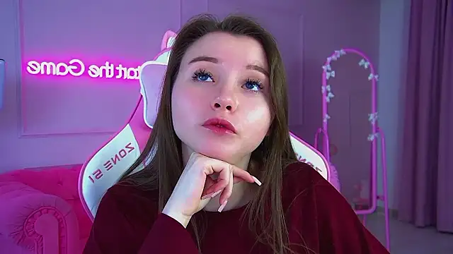 KeiraAsti's cam snapshot