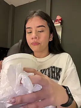 alhaana_'s cam snapshot