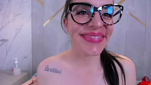 IsisNoir's cam snapshot