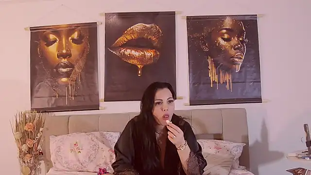 ReiyaRey's cam snapshot