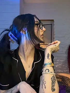 bellaxlauren's cam snapshot