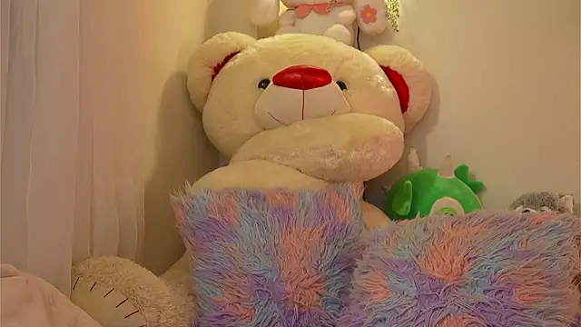 ISA_NIXON's cam snapshot